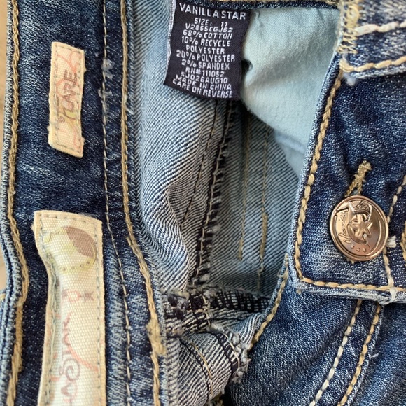 Vanilla Star Jeans Embroidered Stitched Button Flap Back Pocket Flared Denim - Picture 5 of 8